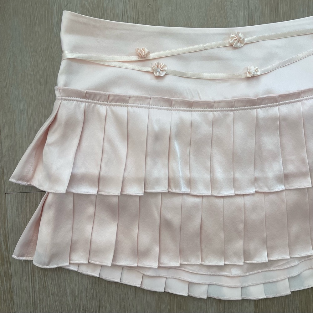 !SOLD! HOLLISTER Vintage Y2K Barbie Light Pink Silk Pleated Micro Mini Skirt - Picture 6 of 12
